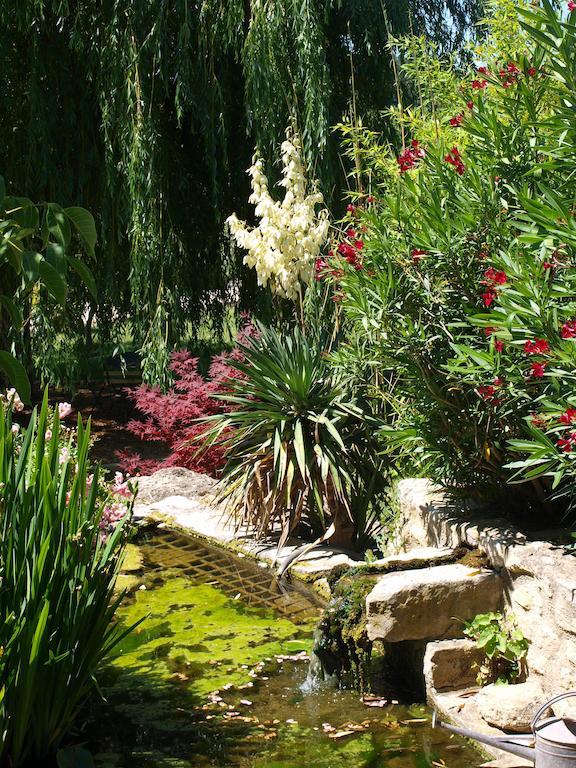 Jardin D'Antan Bed & Breakfast Ansouis Luaran gambar