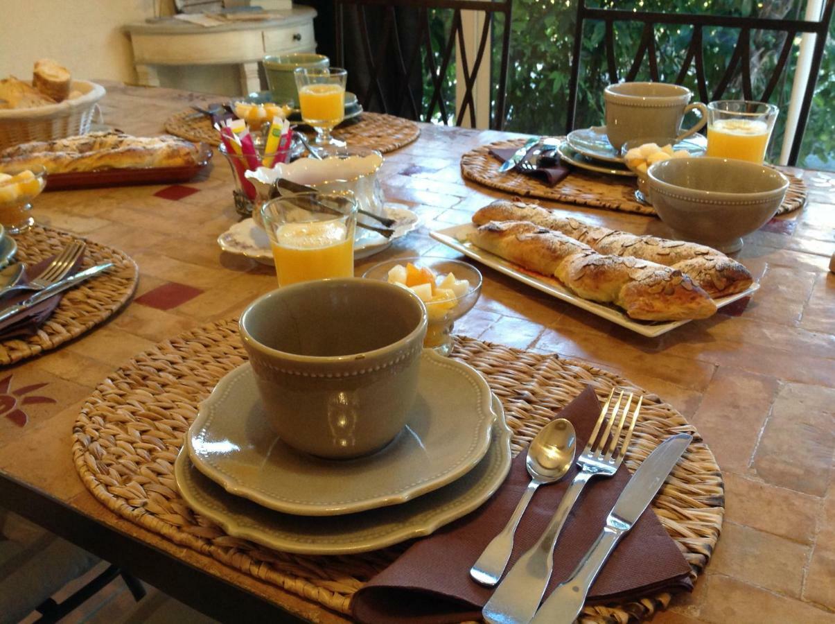 Jardin D'Antan Bed & Breakfast Ansouis Luaran gambar